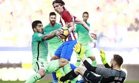 Phòng ngự lỏng lẻo, Atletico cay đắng nhận thất bại trước Barca
