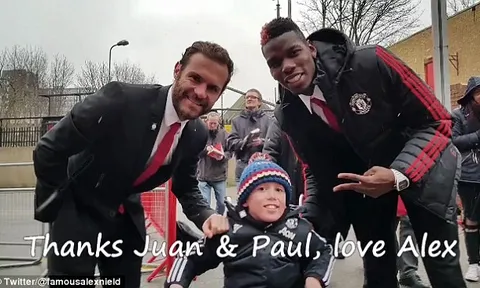 Pogba & Mata khiến CĐV đặc biệt của M.U sướng rơn