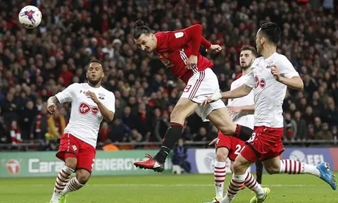 Paul Pogba thán phục Ibrahimovic