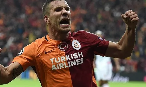 Poldolski lần đầu tiên ghi 5 bàn thắng trong một trận đấu