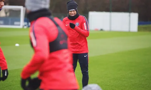 PSG tươi tắn hội quân sau kì nghỉ dài