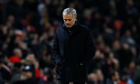 Quan điểm chuyên gia: Man Utd thua vì Mourinho dùng Sanchez