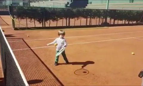 Quý tử nhà Pique nối gót Thiago Messi, không ưa gì bóng đá