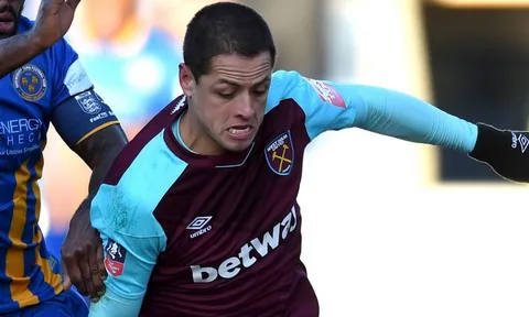 Quyết thay máu, Moyes tống cả Hernandez lẫn Carroll ra đường