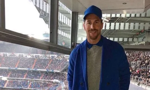 Ramos chọc cười thiên hạ trong ngày Real thua sấp mặt