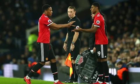 Với Mourinho, Rashford và Martial không còn là tiền đạo cắm