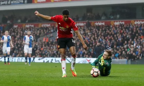 Tin Rashford, Mourinho đặt dấu chấm hết cho Rooney