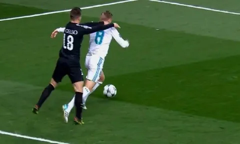"Real Madrid ăn vạ, trọng tài đứng về chủ nhà"