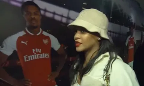 Rihanna tiếp lửa Arsenal trước thềm đại thắng Everton