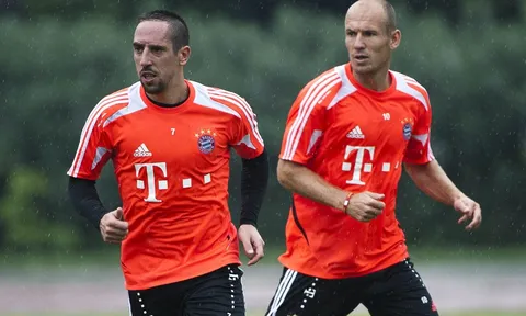 Đội hình 11 người đồng đội hay nhất trong sự nghiệp Arjen Robben