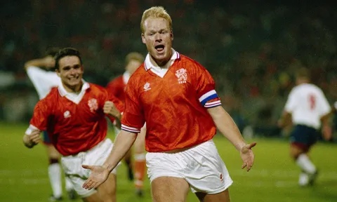 Ronald Koeman - Hậu vệ với lực sút kinh hoàng