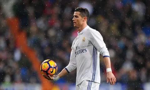 Ronaldo bị chỉ trích, Di Maria lên tiếng bênh vực