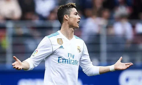 Ronaldo: "Chẳng ai có thể sánh được với tôi"