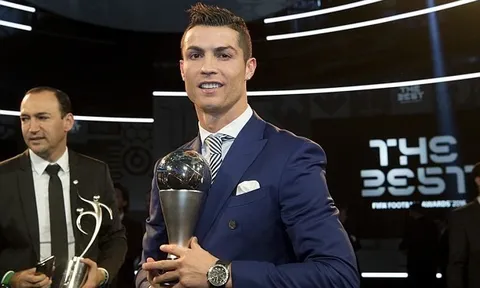 FIFA mất 6 đồng hồ xịn trong gala trao giải