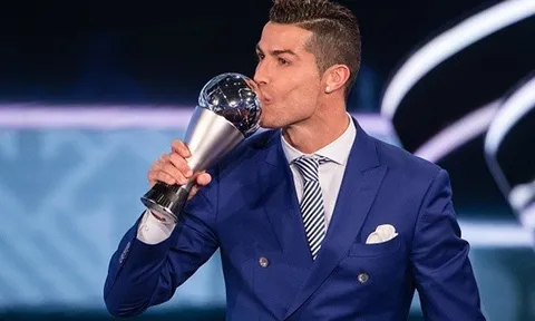 Ronaldo hạ Messi: Khi thiên tài không đứng số 1