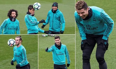 Ronaldo sung sức trên sân tập, chờ bắn hạ PSG