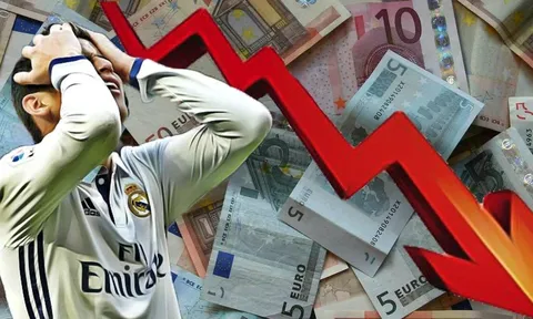 Ronaldo và James Rodriguez sụt giá trong một năm