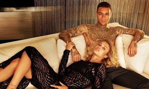 Rose Bertram, ứng viên 'Quả bóng hồng' có vòng 1 siêu khủng