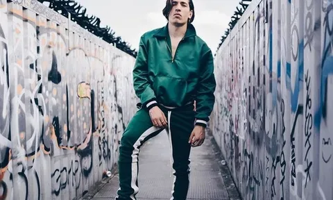 Xuýt xoa với gu ăn mặc cực chất của 'hot boy' Bellerin