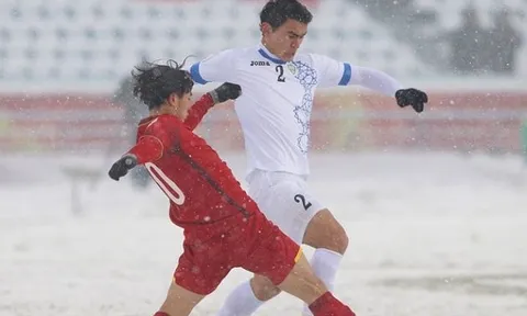 Rustamjon Ashurmatov mở tỷ số cho U23 Uzbekistan (U23 Việt Nam 0-1 U23 Uzbekistan)