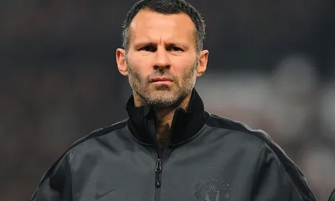 Huyền thoại Man United lên tiếng bảo vệ đàn em