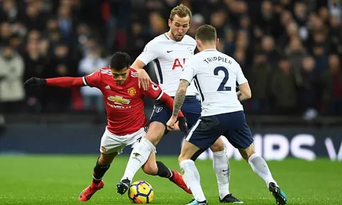 Mourinho nói gì về màn trình diễn của Sanchez trước Tottenham?