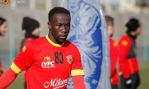 Sagna tập trung cao độ trước 'thời khắc đầu tiên'