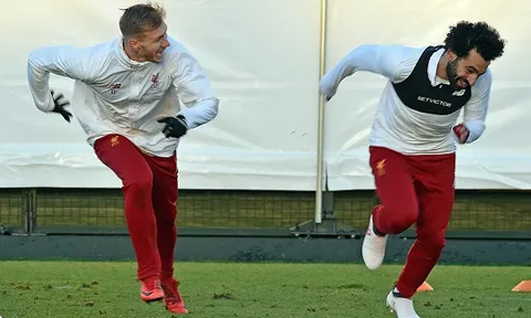 Salah "tất bật" chạy thi với đồng đội, quyết đoạt Chiếc giày vàng châu Âu