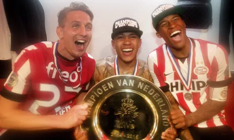 Sao Liverpool ra sức bảo vệ Memphis Depay