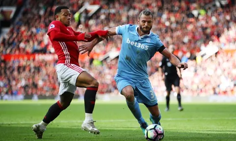 Sao Man Utd sắp rời CLB, tái ngộ Balotelli