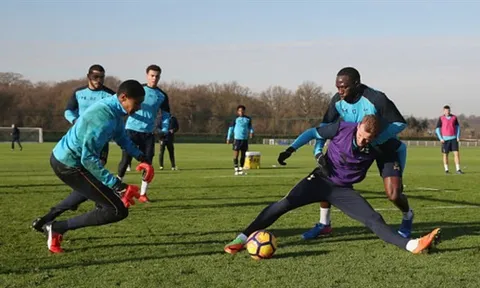 Sao Tottenham 'đấu đá' điên cuồng trước ngày gặp Man City