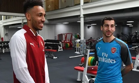 Sau 18 tháng, Aubameyang và Mkhitaryan lại tái ngộ