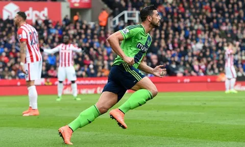 Sau Joao Mario, West Ham tính gây sốc với chân sút từ Trung Quốc