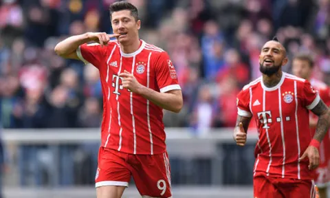 Sau vòng 26 Bundesliga: Siêu Lewy đưa Hùm xám gần chức vô địch
