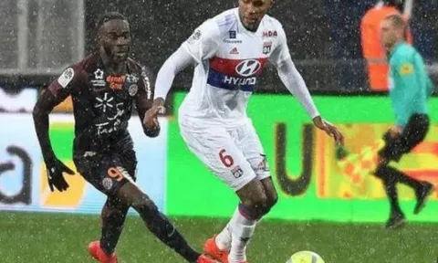 Sau vòng 28 Ligue 1: Lyon 'sa lầy', Monaco bay cao