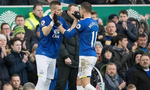 Schneiderlin có trận ra mắt, Everton đè bẹp Man City trên sân nhà