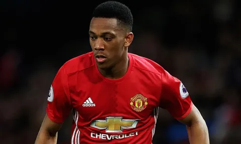 Scholes chê Martial di chuyển kém thông minh