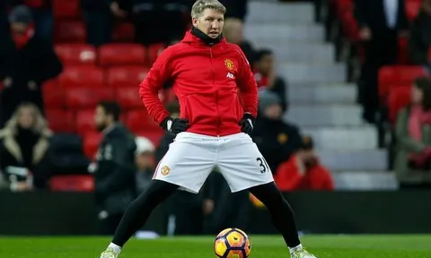 Schweinsteiger có tên trong danh sách dự Europa League của Man Utd