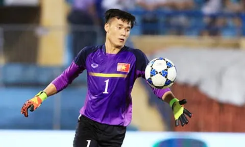 Người hùng U23 Việt Nam thừa nhận khó cạnh tranh suất bắt chính ở CLB