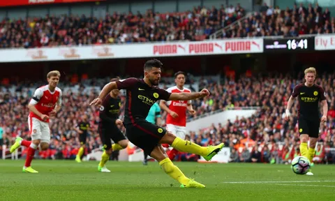 Sergio Aguero nâng tỷ số 1-2 cho Man City (Arsenal vs Manchester City)