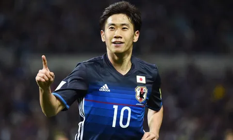Shinji Kagawa xoay sở đẳng cấp và ghi bàn vào lưới Thái Lan