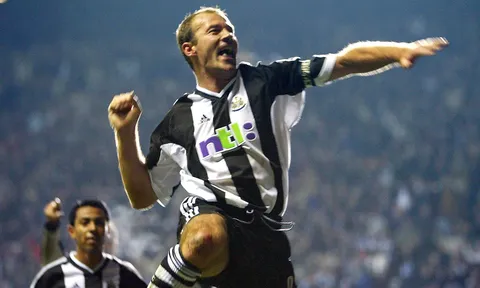 Siêu phẩm volley của Alan Shearer vs Everton (2002)