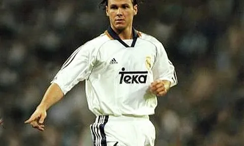 Siêu tiền vệ Fernando Redondo