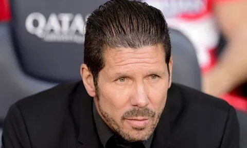 Simeone ‘đá xoáy’ Ronaldo, tâng bốc Messi