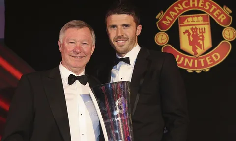 Sir Alex chia sẻ về tấm gương thành công của Carrick