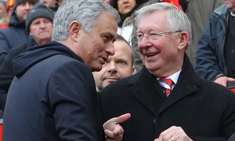 Sir Alex tranh thủ gửi gắm cầu thủ này tới Mourinho
