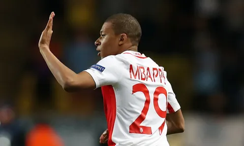 So sánh Henry, Martial và Mbappe ở tuổi 18