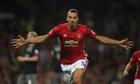 "Sống nhờ một người đã 35 tuổi, Man Utd nên tự thấy xấu hổ"
