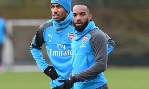 Song sát hớn hở, Arsenal sẵn sàng cho đại chiến