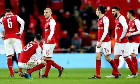 Góc Arsenal: Yêu thương nào rồi cũng tàn phai…
